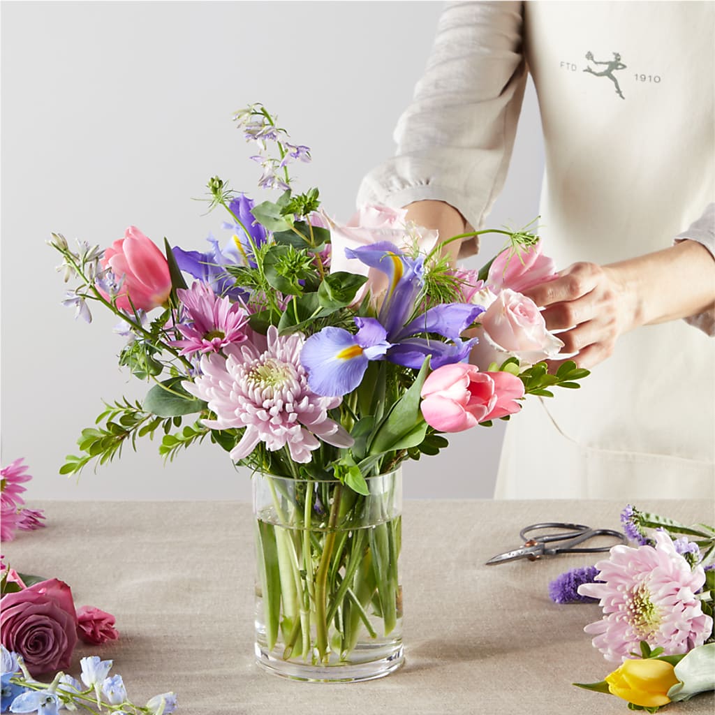 Pastel Tradition - A Florist Original – SMITH'S, Salt Lake City UT